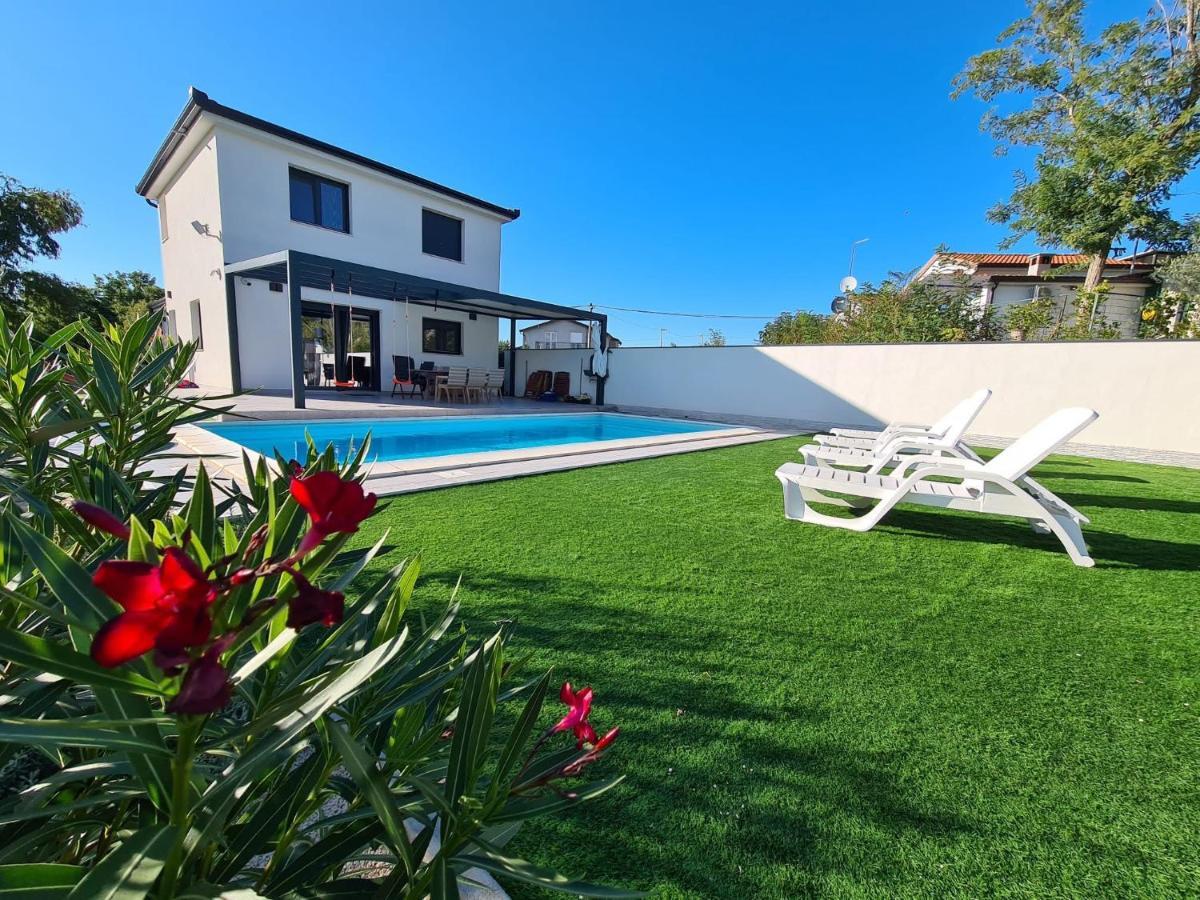 Villa Oliva Umag Eksteriør billede
